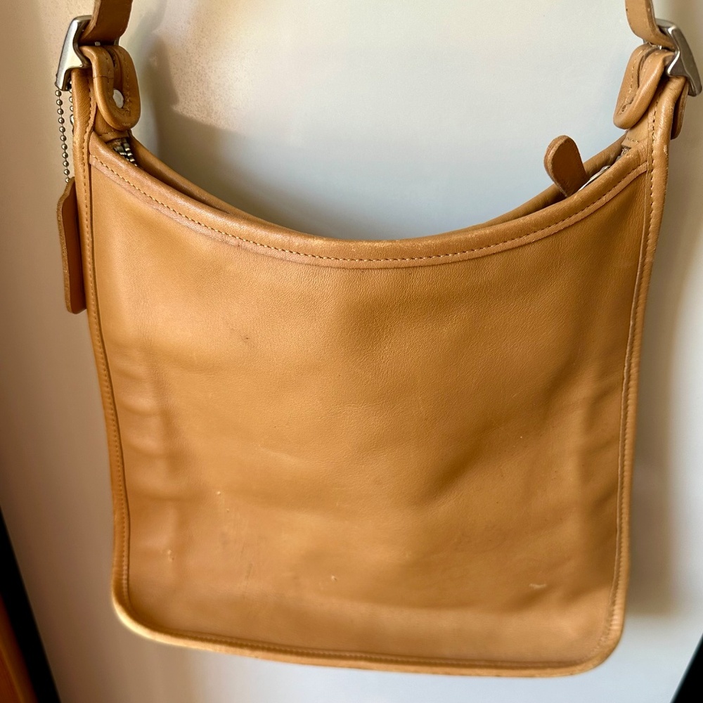 Vintage Coach Andrea Bucket  Camel Light BrowN - Picture 5 of 9